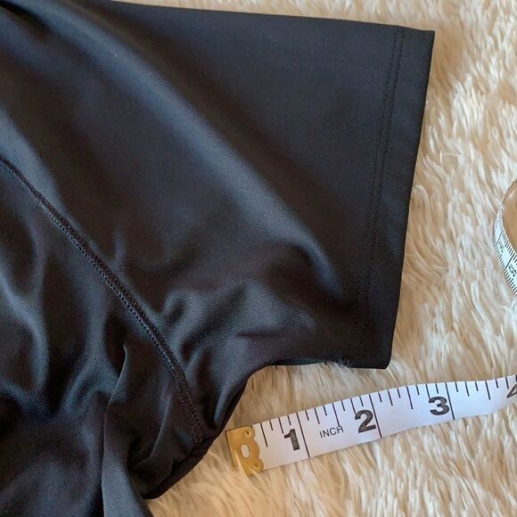 Spyder black active wear crop top size medium - Picture 15 of 16